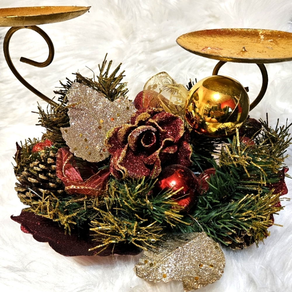 Holiday candle holder‎
